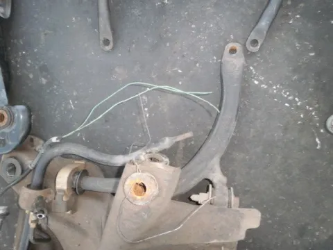 Ψαλίδι Εμπρός Αριστερό για CITROEN C5 (2001 - 2004) (DC) Ψαλίδι Εμπρός Αριστερό για CITROEN C5 (2001 - 2004) (DC)