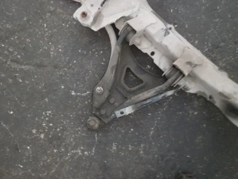 Ψαλίδι Εμπρός Δεξί για RENAULT KANGOO (1998 - 2003) (KC) Ψαλίδι Εμπρός Δεξί για RENAULT KANGOO (1998 - 2003) (KC)