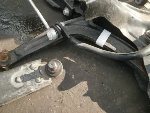 Ψαλίδι Εμπρός Αριστερό για FORD KA (2008 - ) (RU8) Ψαλίδι Εμπρός Αριστερό για FORD KA (2008 - ) (RU8)