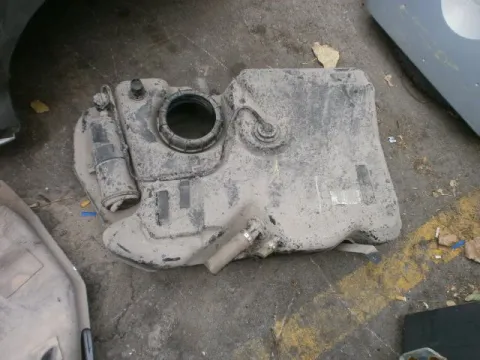 Δεξαμενή Καυσίμου (Ρεζερβουάρ) για FORD FIESTA (2002 - 2005) Mk5a *Δ* Δεξαμενή Καυσίμου (Ρεζερβουάρ) για FORD FIESTA (2002 - 2005) Mk5a *Δ*