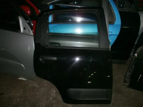 Πόρτα Πίσω Δεξιά για FIAT PANDA (2012 - ) *Γ* Πόρτα Πίσω Δεξιά για FIAT PANDA (2012 - ) *Γ*