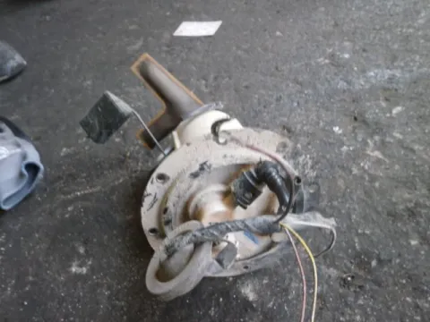 Αντλία Καυσίμου (Τρόμπα) Βενζίνη 7702012490 για TOYOTA COROLLA (2002 - 2004) (E120) , (2004 - 2007) (E120) Αντλία Καυσίμου (Τρόμπα) Βενζίνη 7702012490 για TOYOTA COROLLA (2002 - 2004) (E120) , (2004 - 2007) (E120)