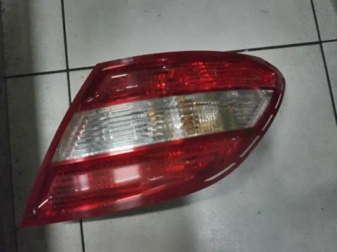 Φανάρι Πίσω Δεξί για MERCEDES C - CLASS (2007 - 2011) (W204) Sedan - 4dr Φανάρι Πίσω Δεξί για MERCEDES C - CLASS (2007 - 2011) (W204) Sedan - 4dr