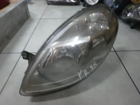 Φανάρι Εμπρός Αριστερό για LANCIA YPSILON (2003 - 2006) (843) Φανάρι Εμπρός Αριστερό για LANCIA YPSILON (2003 - 2006) (843)