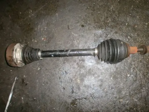 Ημιαξόνιο Εμπρός Αριστερό για VW GOLF (2004 - 2008) Mk5 (1K1) Ημιαξόνιο Εμπρός Αριστερό για VW GOLF (2004 - 2008) Mk5 (1K1)