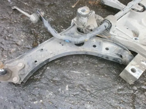 Ψαλίδι Εμπρός Αριστερό για VW GOLF (2004 - 2008) Mk5 (1K1)