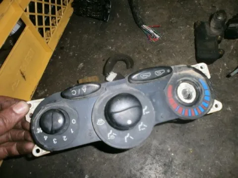 Χειριστήρια Καλοριφέρ για PEUGEOT 206 (2002 - 2009) Χειριστήρια Καλοριφέρ για PEUGEOT 206 (2002 - 2009)