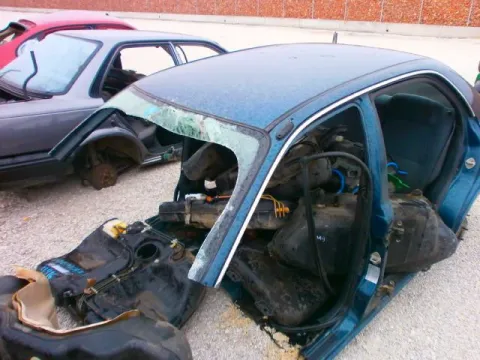 Τροπέτο Πίσω Με Άξονα για SUZUKI BALENO (1994 - 1998) (SY) Sedan - 4dr , (1998 - 2001) (SY) *Δ* -  Τροπέτο Πίσω Με Άξονα για SUZUKI BALENO (1994 - 1998) (SY) Sedan - 4dr , (1998 - 2001) (SY) *Δ* -