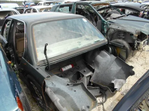Τροπέτο Αμάξι κομπλέ Με Κορμό για BMW 3 Series (1988 - 1993) (M40) (E30) Sedan - 4dr *ΔΒ* -  Τροπέτο Αμάξι κομπλέ Με Κορμό για BMW 3 Series (1988 - 1993) (M40) (E30) Sedan - 4dr *ΔΒ* -