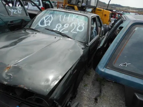 Τροπέτο Αμάξι κομπλέ Με Κορμό για BMW 3 Series (1988 - 1993) (M40) (E30) Sedan - 4dr *ΔΒ* -  Τροπέτο Αμάξι κομπλέ Με Κορμό για BMW 3 Series (1988 - 1993) (M40) (E30) Sedan - 4dr *ΔΒ* -