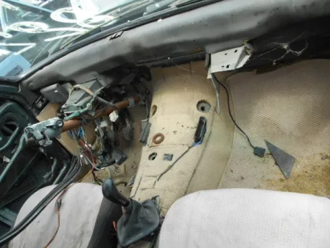Τροπέτο Αμάξι κομπλέ Με Κορμό για BMW 3 Series (1988 - 1993) (M40) (E30) Sedan - 4dr *ΔΒ* -  Τροπέτο Αμάξι κομπλέ Με Κορμό για BMW 3 Series (1988 - 1993) (M40) (E30) Sedan - 4dr *ΔΒ* -