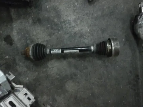 Ημιαξόνιο Εμπρός Αριστερό για VW GOLF PLUS (2005 - 2009) (5M1 - 521) Ημιαξόνιο Εμπρός Αριστερό για VW GOLF PLUS (2005 - 2009) (5M1 - 521)