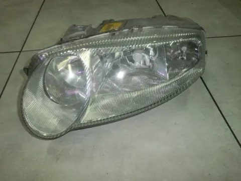Φανάρι Εμπρός Αριστερό για ALFA ROMEO 147 (2000 - 2004) (937) Φανάρι Εμπρός Αριστερό για ALFA ROMEO 147 (2000 - 2004) (937)