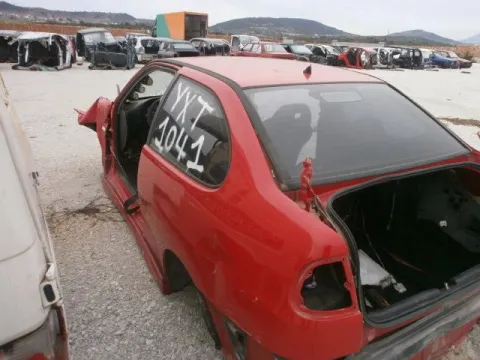 Φιλιστρίνι Αμαξώματος Πίσω Αριστερό για SEAT CORDOBA (1993 - 1995) (6K) Sedan - 2dr *Δ* Φιλιστρίνι Αμαξώματος Πίσω Αριστερό για SEAT CORDOBA (1993 - 1995) (6K) Sedan - 2dr *Δ*