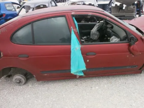 Πόρτα Εμπρός Δεξιά για RENAULT MEGANE (1996 - 1998) (LA) (DA) (EA) (KA) ((BA) Hatchback - 5dr *Δ* Πόρτα Εμπρός Δεξιά για RENAULT MEGANE (1996 - 1998) (LA) (DA) (EA) (KA) ((BA) Hatchback - 5dr *Δ*