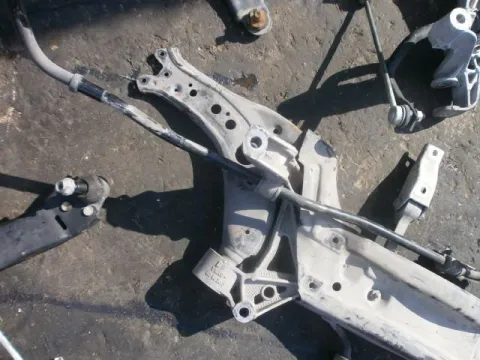 Ψαλίδι Εμπρός Αριστερό για SEAT IBIZA (2002 - 2006) (6LZ) Ψαλίδι Εμπρός Αριστερό για SEAT IBIZA (2002 - 2006) (6LZ)