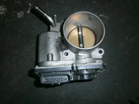 Σώμα Πεταλούδας (22030-0D011) για TOYOTA AVENSIS (2003 - 2006), COROLLA (2002 - 2004), (2000 - 2002), (2004 - 2007), (2007 - 2010) Σώμα Πεταλούδας (22030-0D011) για TOYOTA AVENSIS (2003 - 2006), COROLLA (2002 - 2004), (2000 - 2002), (2004 - 2007), (2007 - 2010)