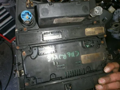 Χειριστήρια Καλοριφέρ για JEEP GRAND CHEROKEE (2005 - 2008) 5700 (EZB) Petrol 326 -  Χειριστήρια Καλοριφέρ για JEEP GRAND CHEROKEE (2005 - 2008) 5700 (EZB) Petrol 326 -