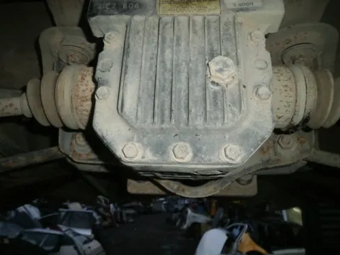 Διαφορικό Κομπλέ Πίσω για NISSAN D21 (1986 - 1997) 2000 (Z20) Petrol 90 *Δ* -  Διαφορικό Κομπλέ Πίσω για NISSAN D21 (1986 - 1997) 2000 (Z20) Petrol 90 *Δ* -