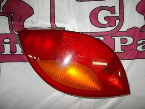 Φανάρι Πίσω Αριστερό για FORD KA (1997 - 2008) (RB) Φανάρι Πίσω Αριστερό για FORD KA (1997 - 2008) (RB)