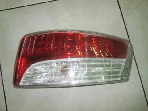 Φανάρι Πίσω Δεξί για TOYOTA AVENSIS (2009 - 2012) (T270) Sedan - 4dr Φανάρι Πίσω Δεξί για TOYOTA AVENSIS (2009 - 2012) (T270) Sedan - 4dr