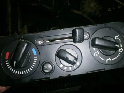 Χειριστήρια Καλοριφέρ για SUZUKI JIMNY (2005 - 2013) (SN) 1300 (M13A) petrol 86 SN413 (JB43) 4WD Χειριστήρια Καλοριφέρ για SUZUKI JIMNY (2005 - 2013) (SN) 1300 (M13A) petrol 86 SN413 (JB43) 4WD