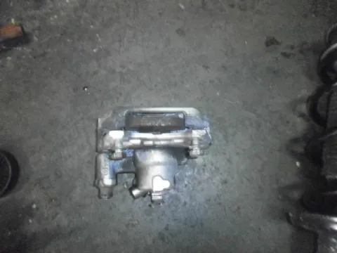 Δαγκάνα Εμπρός Δεξιά για FORD KA (2008 - ) (RU8) Δαγκάνα Εμπρός Δεξιά για FORD KA (2008 - ) (RU8)