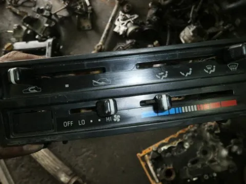 Χειριστήρια Καλοριφέρ για TOYOTA COROLLA (1987 - 1992) (EE90) Χειριστήρια Καλοριφέρ για TOYOTA COROLLA (1987 - 1992) (EE90)