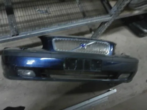 Προφυλακτήρας Εμπρός για VOLVO V70 (2000 - 2005) (P80_) Προφυλακτήρας Εμπρός για VOLVO V70 (2000 - 2005) (P80_)