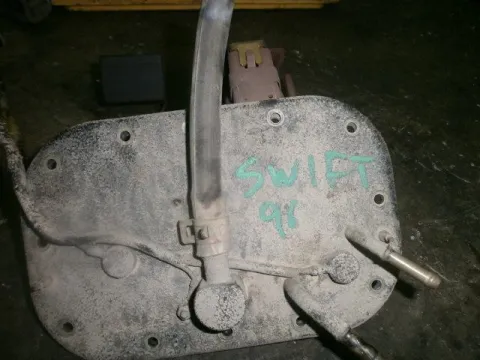 Αντλία Καυσίμου (Τρόμπα) Βενζίνη για SUZUKI SWIFT (1992 - 1996) (SF) Αντλία Καυσίμου (Τρόμπα) Βενζίνη για SUZUKI SWIFT (1992 - 1996) (SF)