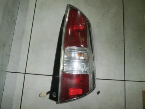 Φανάρι Πίσω Δεξί για DAIHATSU SIRION (2006 - ) (M300) (M301) Φανάρι Πίσω Δεξί για DAIHATSU SIRION (2006 - ) (M300) (M301)