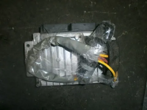 Εγκέφαλος Κινητήρα Σετ 8200024376 για RENAULT KANGOO (1998 - 2003) (KC) 1400 (E7J780) Petrol 75 , 1400 (E7J 634 - 635 - 780 - 701) Petrol 75 ΤΕΛΑΡΟ 1 *244206* Εγκέφαλος Κινητήρα Σετ 8200024376 για RENAULT KANGOO (1998 - 2003) (KC) 1400 (E7J780) Petrol 75 , 1400 (E7J 634 - 635 - 780 - 701) Petrol 75 ΤΕΛΑΡΟ 1 *244206*
