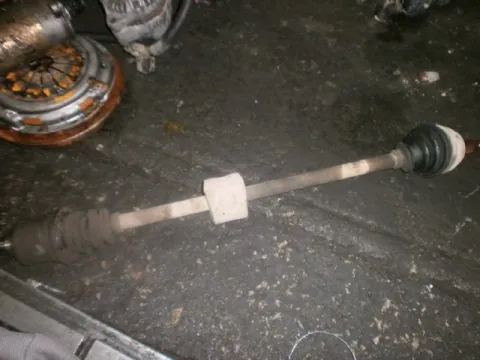 Ημιαξόνιο Εμπρός Δεξί για FORD ESCORT (1995 - 1998) MK7 Ημιαξόνιο Εμπρός Δεξί για FORD ESCORT (1995 - 1998) MK7