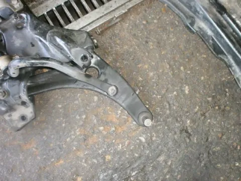Ψαλίδι Εμπρός Δεξί για MITSUBISHI COLT (2008 - ) (JZ3) Ψαλίδι Εμπρός Δεξί για MITSUBISHI COLT (2008 - ) (JZ3)