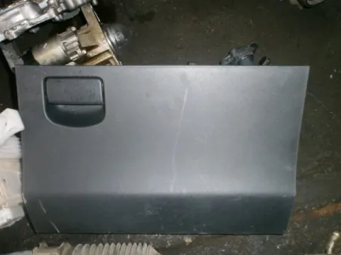 Ντουλαπάκι για TOYOTA YARIS (2006 - 2009) (KL9) Ντουλαπάκι για TOYOTA YARIS (2006 - 2009) (KL9)