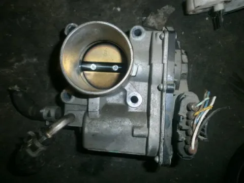 Σώμα Πεταλούδας 220300D021 για TOYOTA COROLLA (2000 - 2002) (ZE111) , (2002 - 2004) (E120) Σώμα Πεταλούδας 220300D021 για TOYOTA COROLLA (2000 - 2002) (ZE111) , (2002 - 2004) (E120)