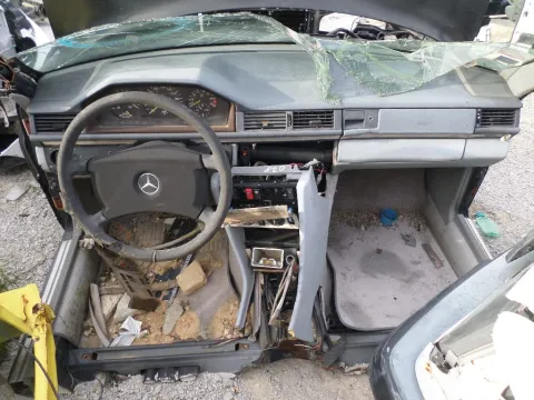 Τροπέτο Εμπρός (Χωρίs Χωάνη Ψυγείων) Δεν Έχει Προφυλακτήρα Μπροστίνο για MERCEDES E - CLASS (1985 - 1993) (W124) *Δ* -  Τροπέτο Εμπρός (Χωρίs Χωάνη Ψυγείων) Δεν Έχει Προφυλακτήρα Μπροστίνο για MERCEDES E - CLASS (1985 - 1993) (W124) *Δ* -