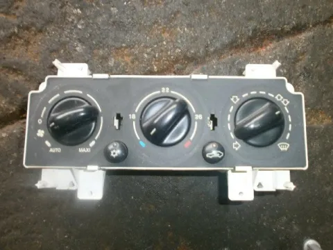 Χειριστήρια Καλοριφέρ για CITROEN XSARA (2000 - 2003) Χειριστήρια Καλοριφέρ για CITROEN XSARA (2000 - 2003)