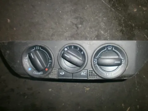 Χειριστήρια Καλοριφέρ για VW POLO (2002 - 2005) (9N) 1400 (AUA)(BBY)(BKY) Petrol 75 16 valve Χειριστήρια Καλοριφέρ για VW POLO (2002 - 2005) (9N) 1400 (AUA)(BBY)(BKY) Petrol 75 16 valve