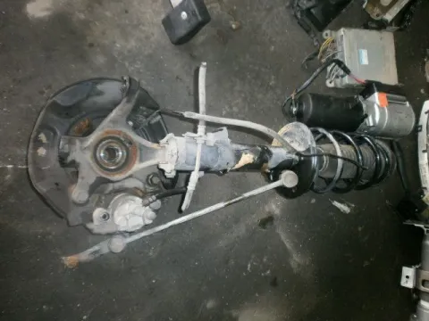 Άκρο Πλήρες Εμπρός Αριστερό Με ABS για TOYOTA YARIS (2006 - 2009) (KL9) Άκρο Πλήρες Εμπρός Αριστερό Με ABS για TOYOTA YARIS (2006 - 2009) (KL9)