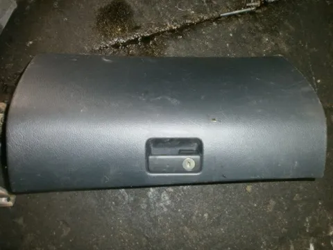 Ντουλαπάκι για TOYOTA AVENSIS (2006 - 2008) (T250) Ντουλαπάκι για TOYOTA AVENSIS (2006 - 2008) (T250)