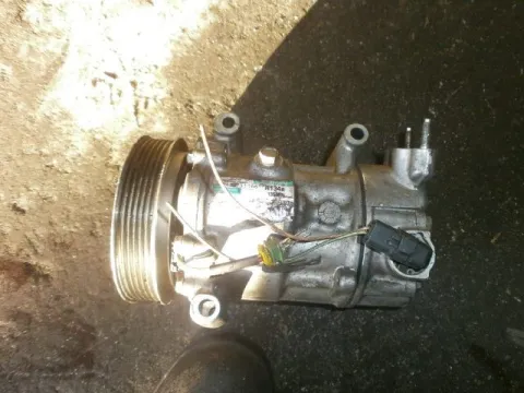 Συμπιεστής A-C (Κομπρέσορας) για PEUGEOT 307 (2005 - 2008) Συμπιεστής A-C (Κομπρέσορας) για PEUGEOT 307 (2005 - 2008)