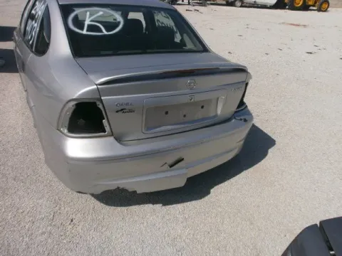 Πορτ-Μπαγκάζ Με Αεροτομή για OPEL VECTRA (1996 - 1998) B Sedan - 4dr , (1999 - 2002) B *Δ* Πορτ-Μπαγκάζ Με Αεροτομή για OPEL VECTRA (1996 - 1998) B Sedan - 4dr , (1999 - 2002) B *Δ*
