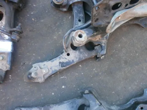 Ψαλίδι Εμπρός Δεξί για TOYOTA AVENSIS (2006 - 2008) (T250) Ψαλίδι Εμπρός Δεξί για TOYOTA AVENSIS (2006 - 2008) (T250)