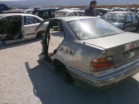 Τροπέτο Πίσω Με Άξονα για BMW 3 Series (1990 - 1995) (E36) (E36) Sedan - 4dr , (1995 - 2000) (E36 F-L) *Δ* -  Τροπέτο Πίσω Με Άξονα για BMW 3 Series (1990 - 1995) (E36) (E36) Sedan - 4dr , (1995 - 2000) (E36 F-L) *Δ* -