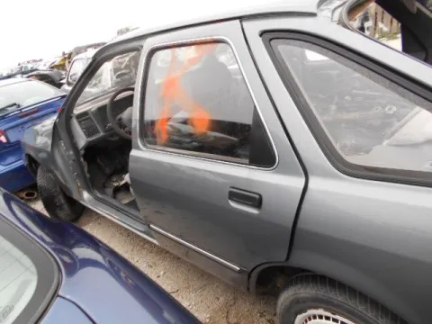 Τροπέτο Αμάξι κομπλέ για FORD SIERRA (1982 - 1986) Mk1 (GBC) Hatchback - 5dr *Δ* -  Τροπέτο Αμάξι κομπλέ για FORD SIERRA (1982 - 1986) Mk1 (GBC) Hatchback - 5dr *Δ* -