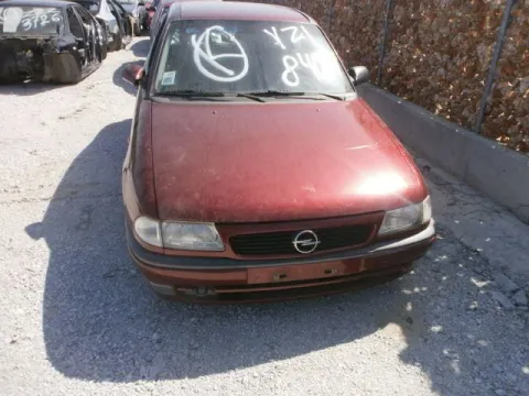 Μούρη (με καπό και φτερά) για OPEL ASTRA (1991 - 1994) F *Δ* Μούρη (με καπό και φτερά) για OPEL ASTRA (1991 - 1994) F *Δ*