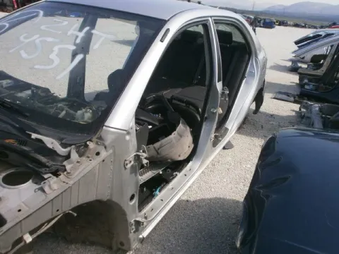 Τροπέτο Πίσω Χωρίς Άξονα Με Θόλους Σασί για TOYOTA COROLLA (2002 - 2004) (E120) Sedan - 4dr (KM28) , (2004 - 2007) (E120) *Δ* -  Τροπέτο Πίσω Χωρίς Άξονα Με Θόλους Σασί για TOYOTA COROLLA (2002 - 2004) (E120) Sedan - 4dr (KM28) , (2004 - 2007) (E120) *Δ* -