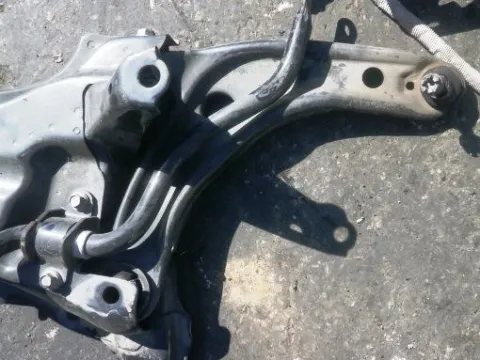 Ψαλίδι Εμπρός Δεξί για TOYOTA YARIS (2006 - 2009) (KL9) , (2009 - 2012) (XP90) Ψαλίδι Εμπρός Δεξί για TOYOTA YARIS (2006 - 2009) (KL9) , (2009 - 2012) (XP90)