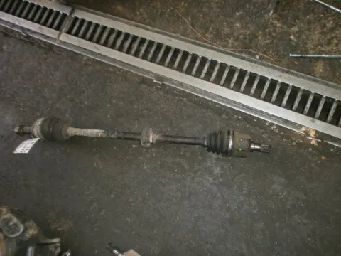 Ημιαξόνιο Εμπρός Δεξί για MITSUBISHI LANCER (1992 - 1994) (C6) Ημιαξόνιο Εμπρός Δεξί για MITSUBISHI LANCER (1992 - 1994) (C6)